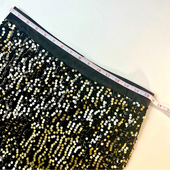 2 for$10 | Forever 21 | Gold Sequins | Black Lined Mini Skirt | Size M/L - Picture 4 of 6